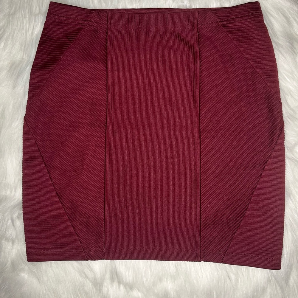 Early 2000’s Vintage Maroon mini skirt